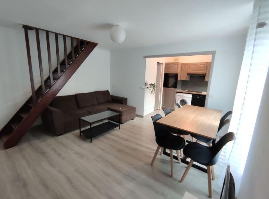 Appartamento Duplex Cosy Gonesse Esterno foto