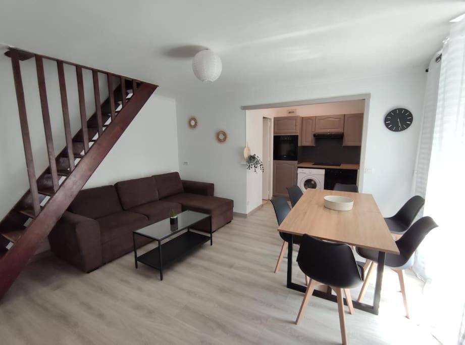Appartamento Duplex Cosy Gonesse Esterno foto